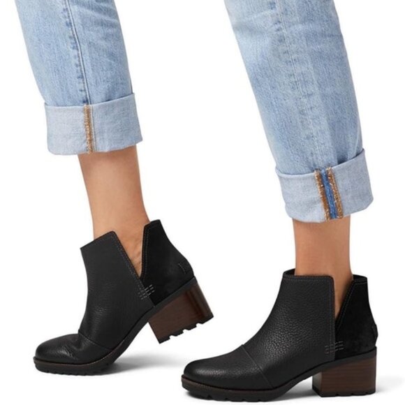 Like New Sorel Cate Cut Put Bootie Black Leather Ankle Boots Women Size 7 - Picture 1 of 11